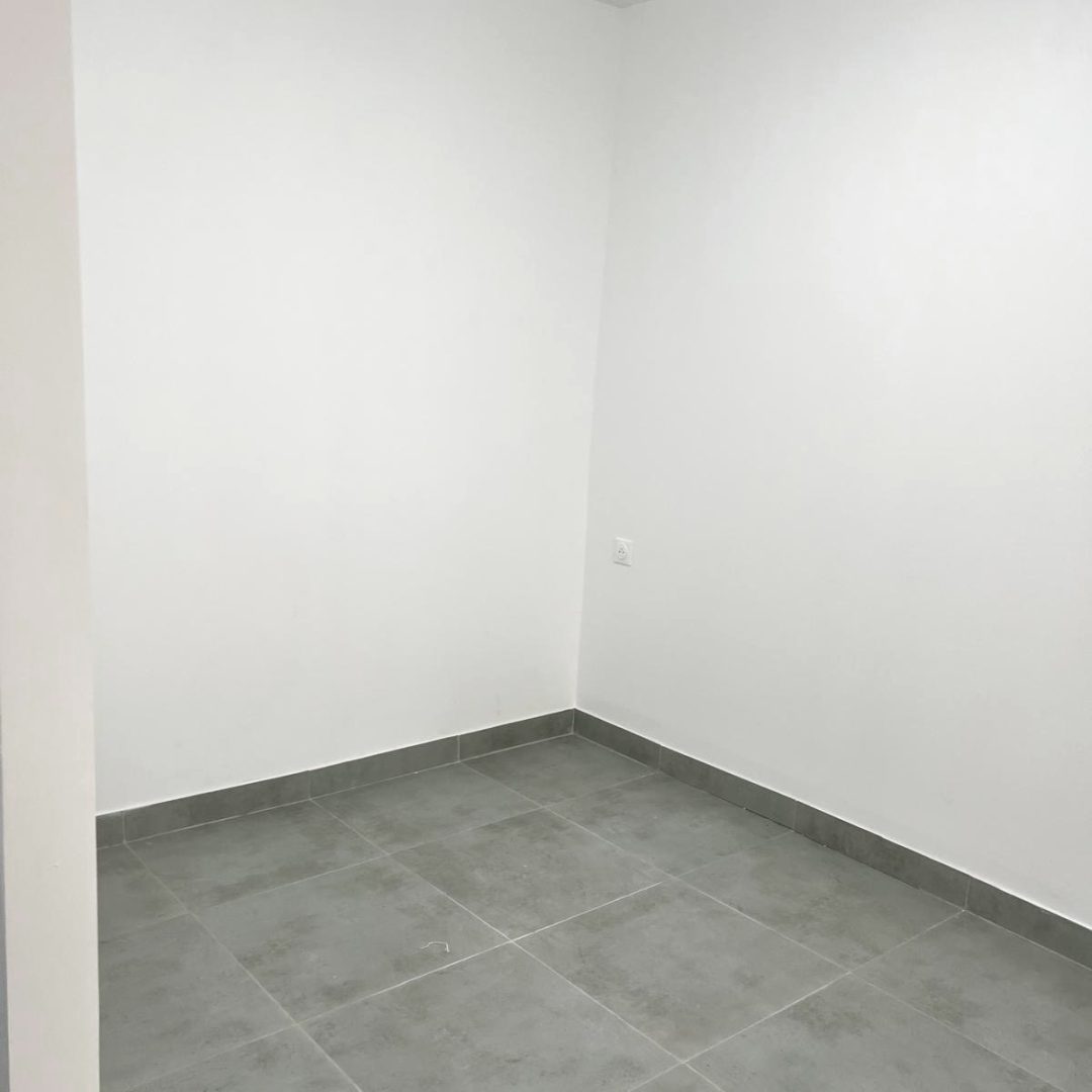 photo_0384170f99a94bd3b1bb093212b04dd9_Inc_0